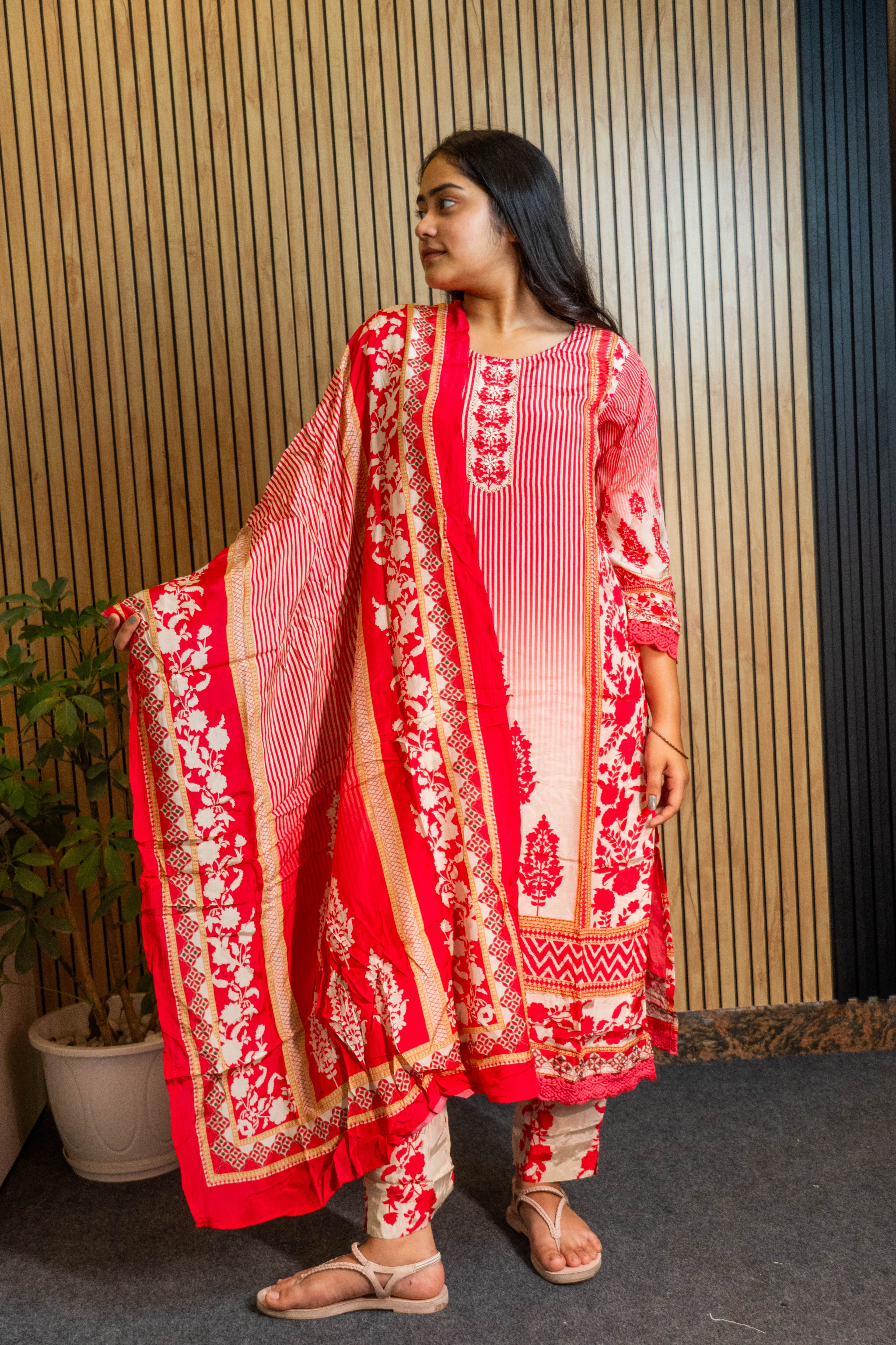 Red Muslin Viscose Kurti Set with Handwork & Printed Detailing