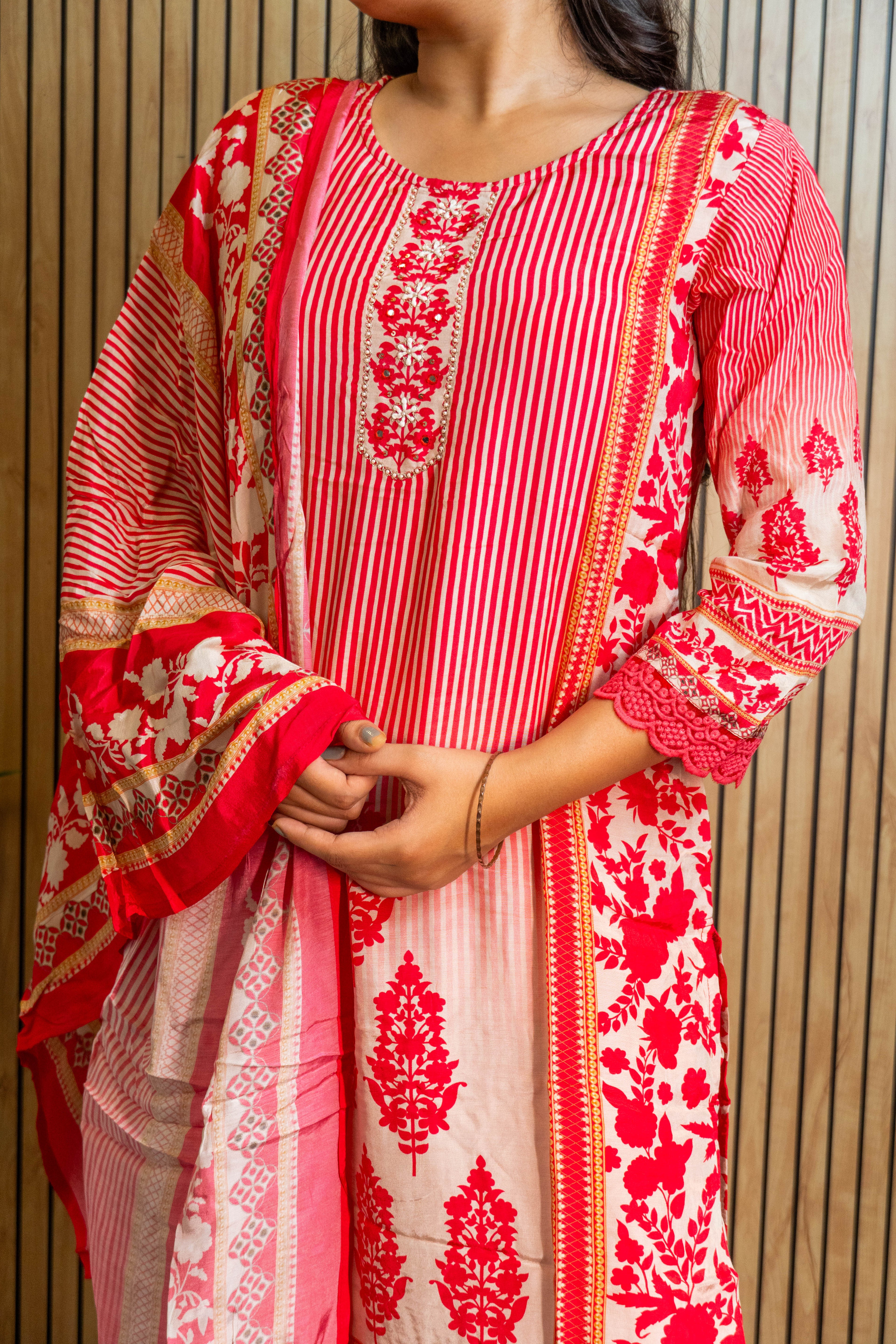 Red Muslin Viscose Kurti Set with Handwork & Printed Detailing