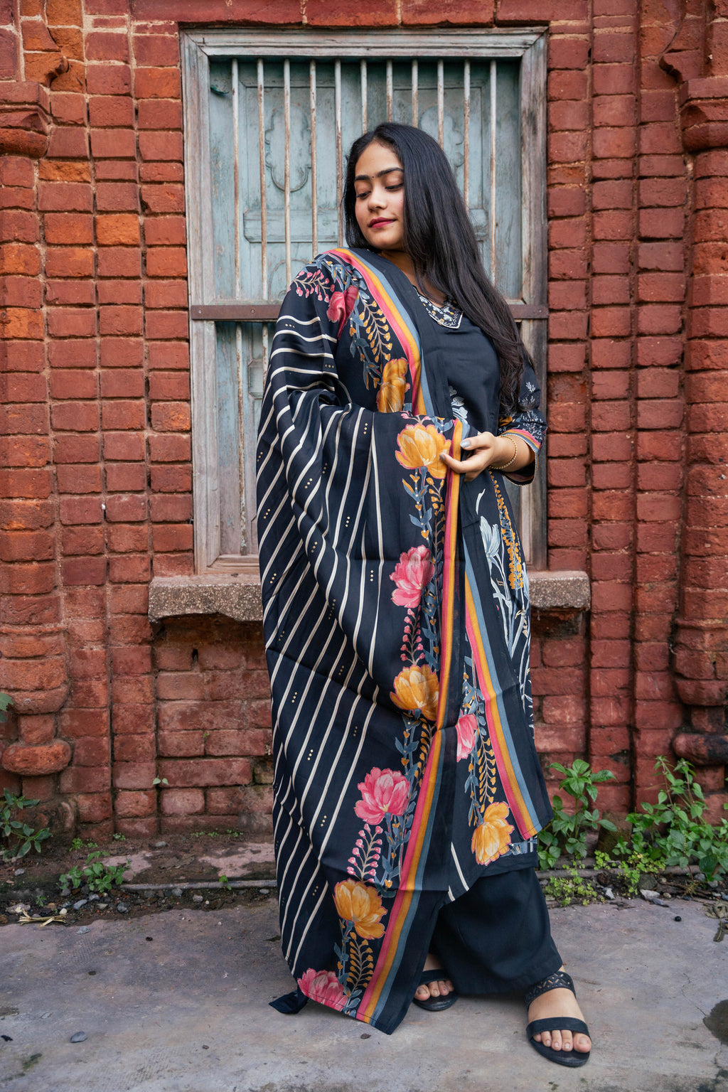 Black Pure Muslin Silk Kurti Pant Dupatta Set with Handwork & Prints