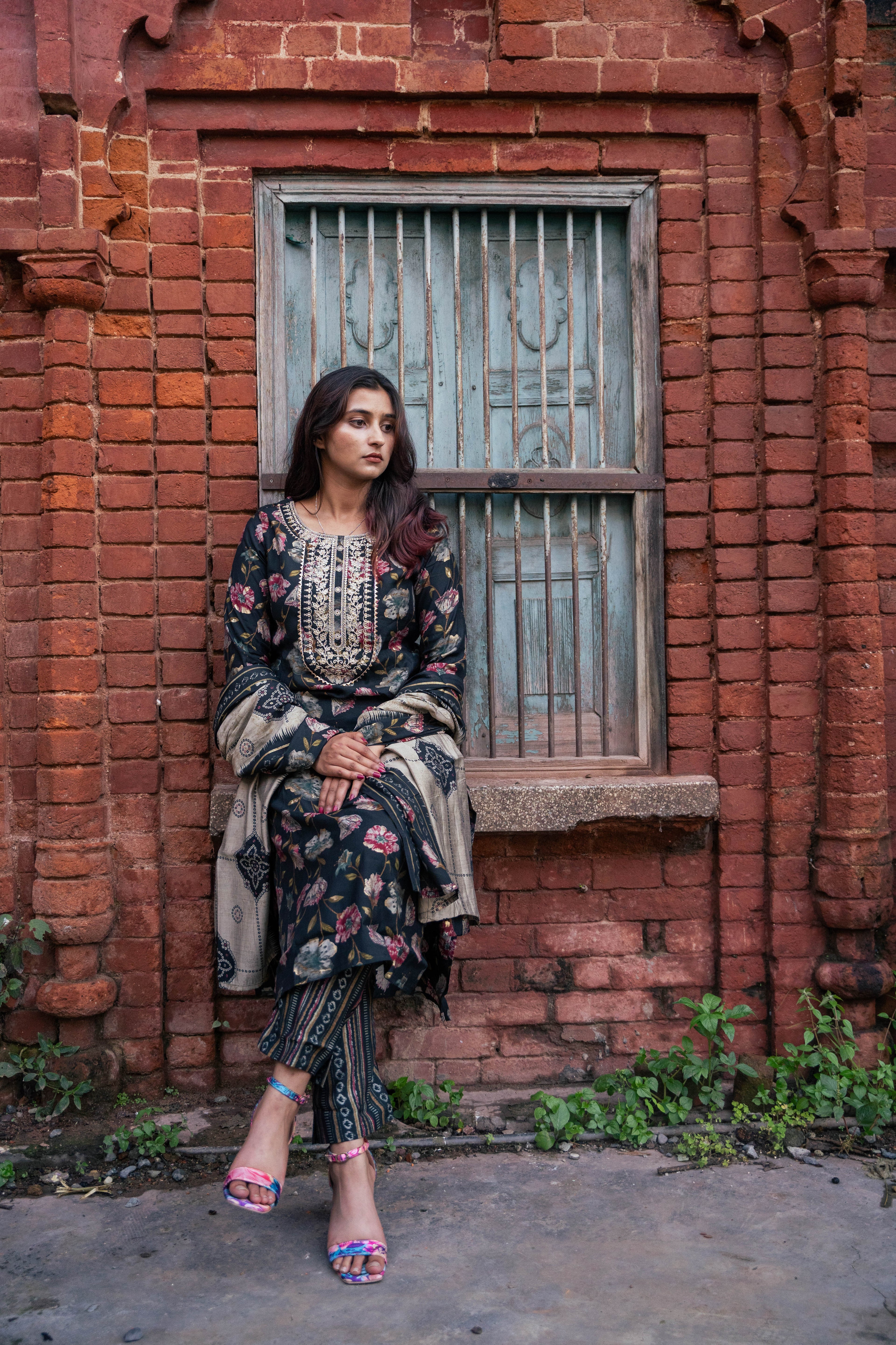 Rangrasa Black Modal Muslin Kurti Set with Handwork & Prints