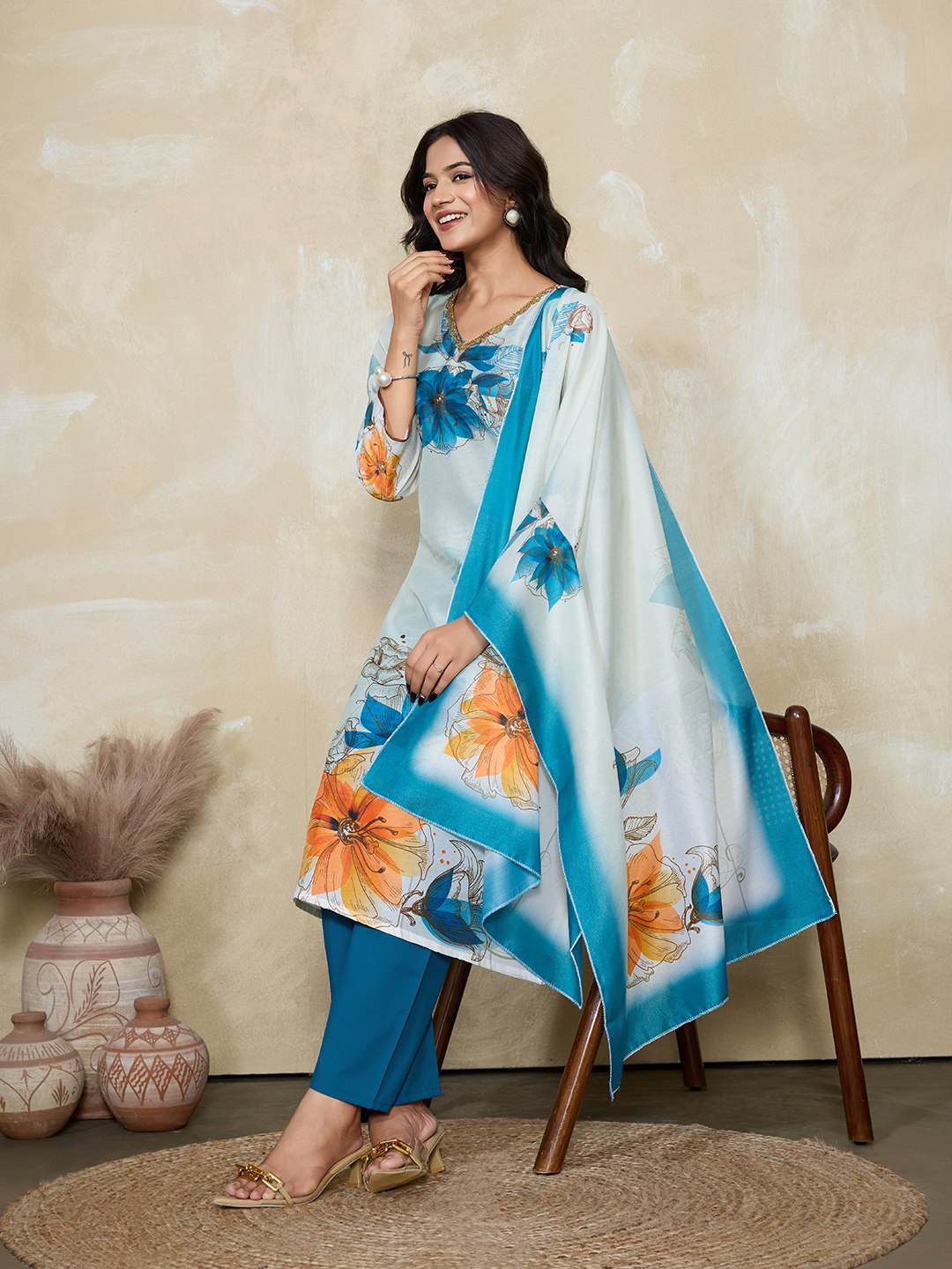 Suzuki Floral Printed V-Neck Straight Kurta With Trousers & Dupatta