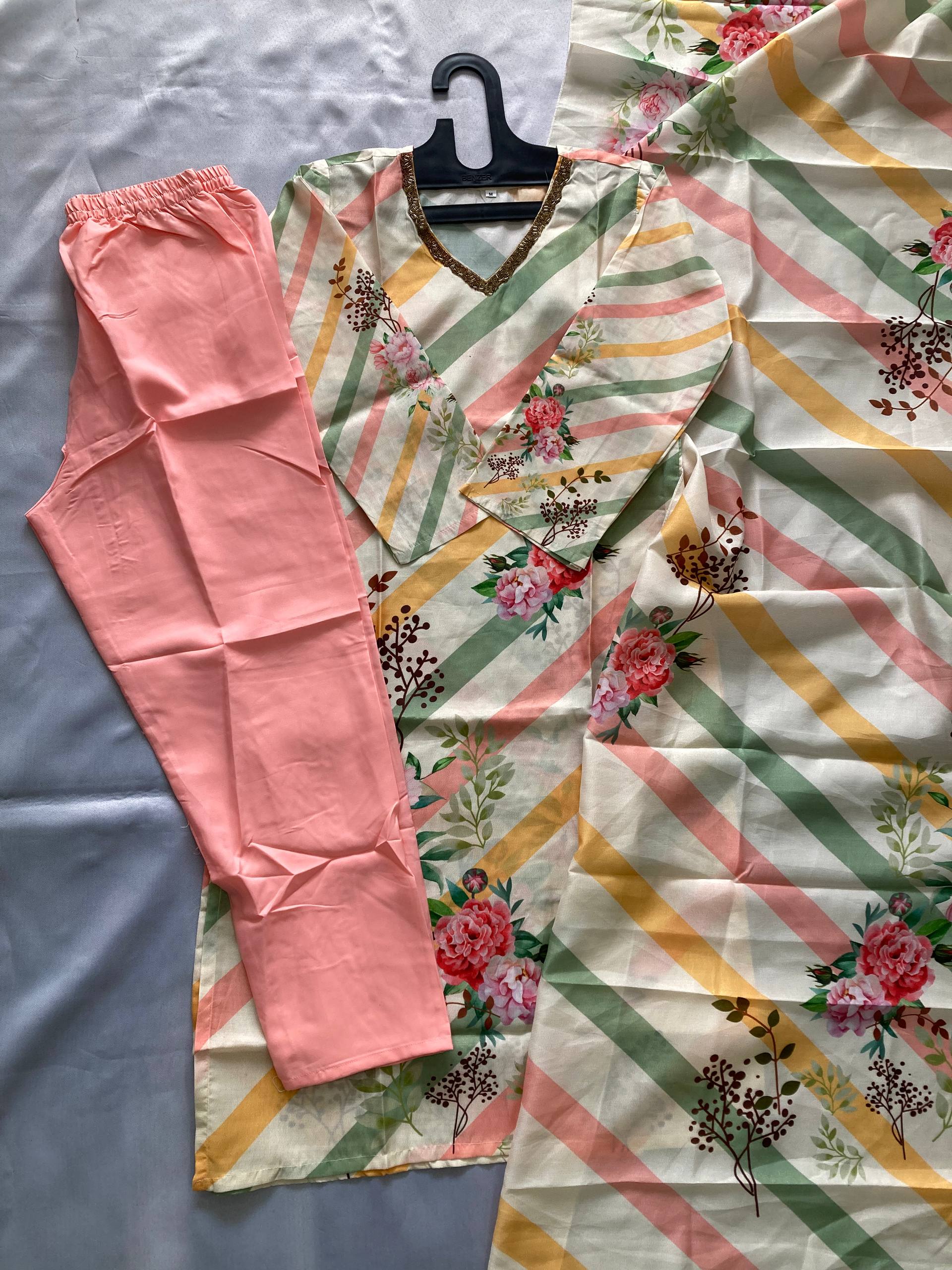 Suzuki Floral Printed V-Neck Straight Kurta With Trousers & Dupatta