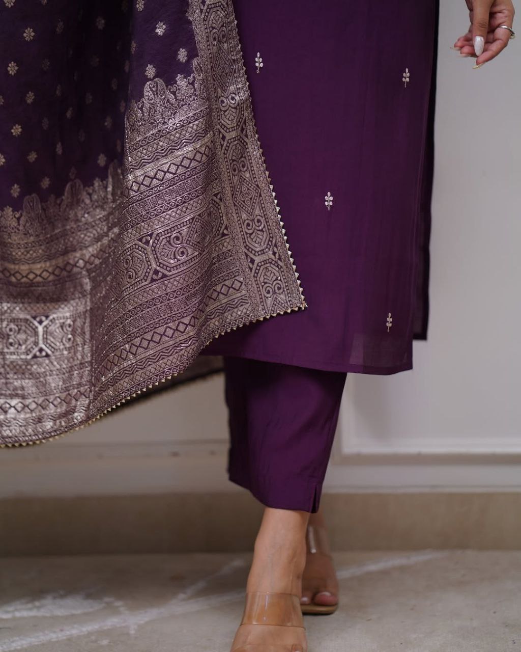 Rangrasa Women Embroidered Straight Kurta Set