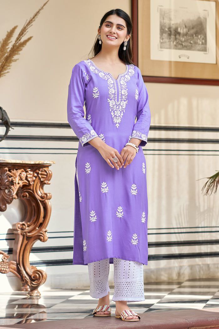 Women Lavender Ethnic Motifs Embroidered Round Neck Viscose Rayon Kurta & Trouser