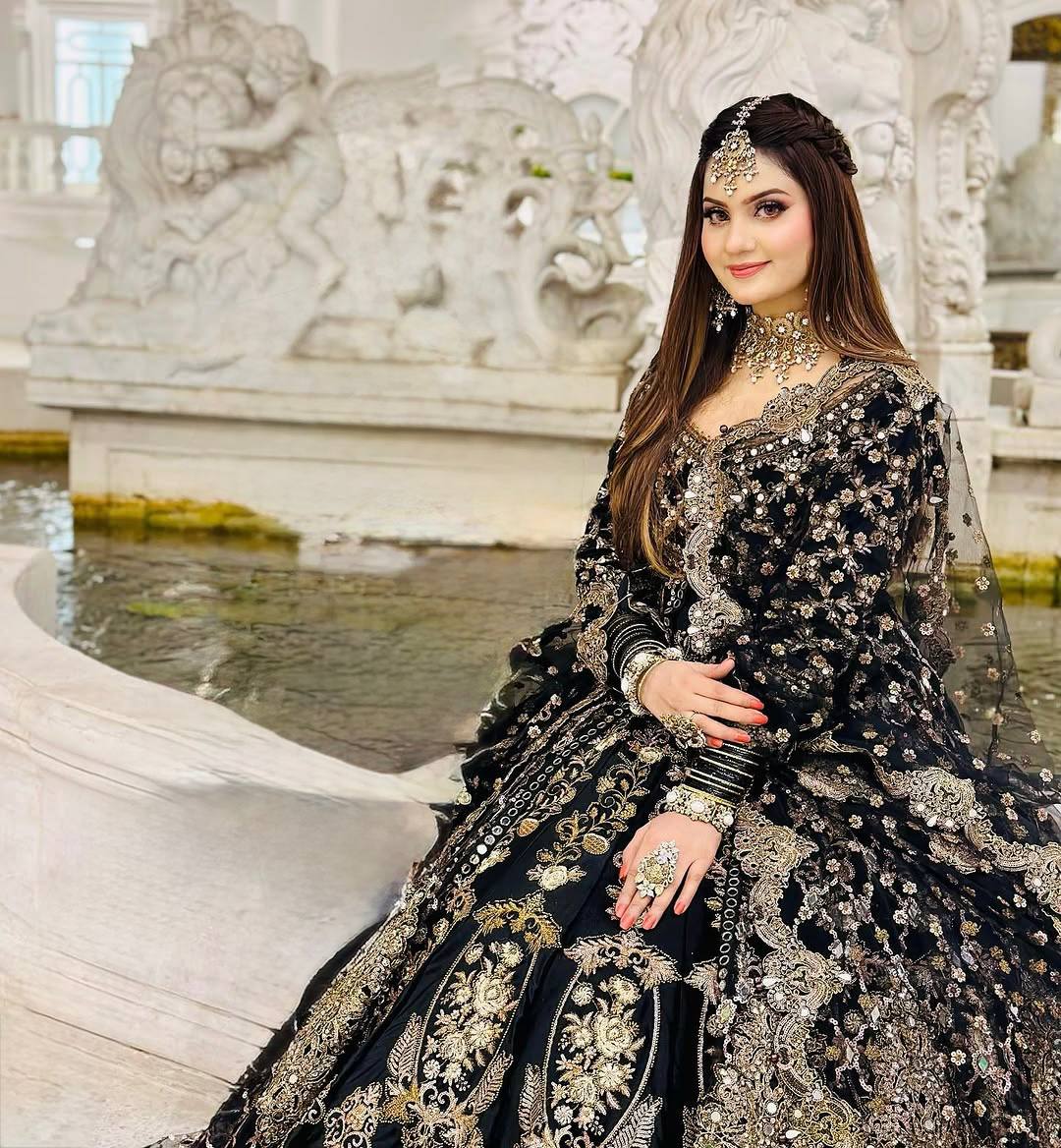 BRIDAL WEAR HEAVY EMBROIDERY CHINE SEQUENCE &amp; HAND WORK LEHENGAS WITH DUPATTA SET*
