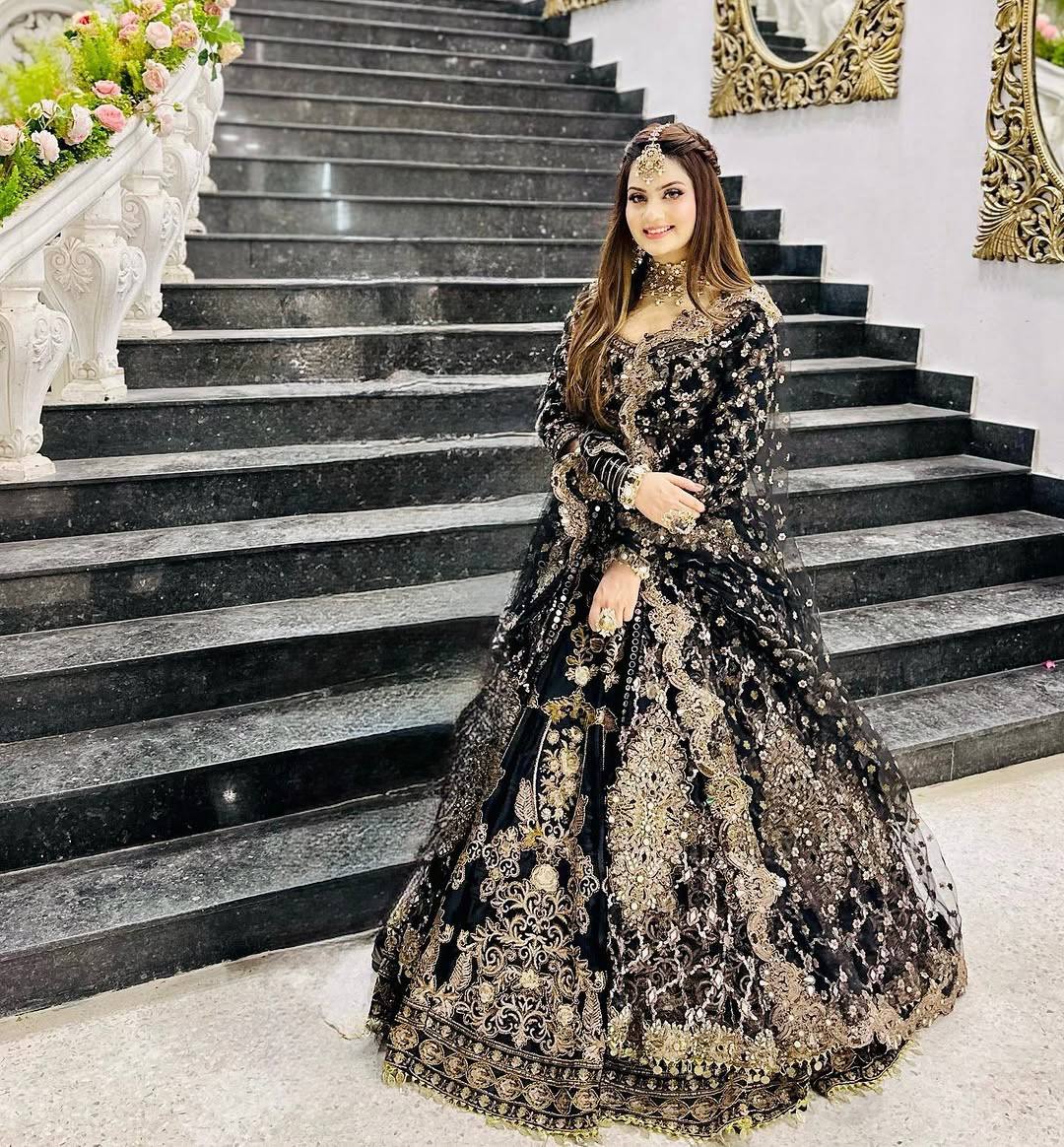 BRIDAL WEAR HEAVY EMBROIDERY CHINE SEQUENCE &amp; HAND WORK LEHENGAS WITH DUPATTA SET*