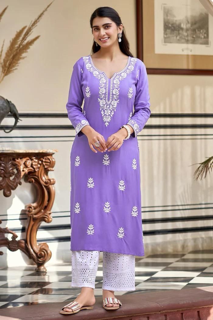 Women Lavender Ethnic Motifs Embroidered Round Neck Viscose Rayon Kurta & Trouser