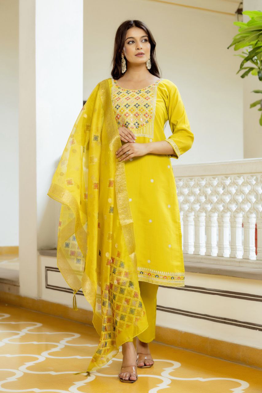 Rangrsa Ethnic Motifs Embroidered Regular Thread Work Kurta With Trousers & Dupatta