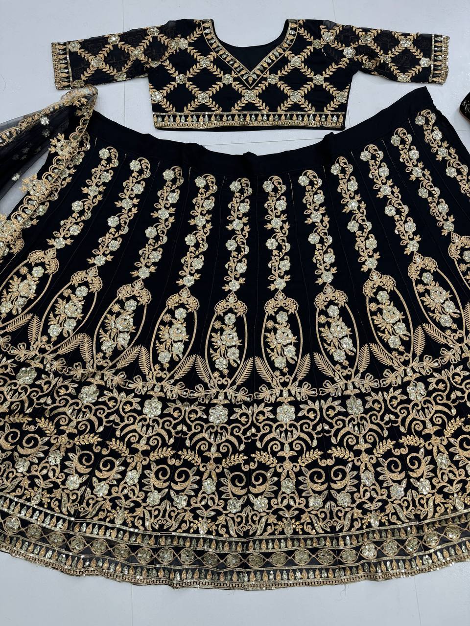 BRIDAL WEAR HEAVY EMBROIDERY CHINE SEQUENCE &amp; HAND WORK LEHENGAS WITH DUPATTA SET*