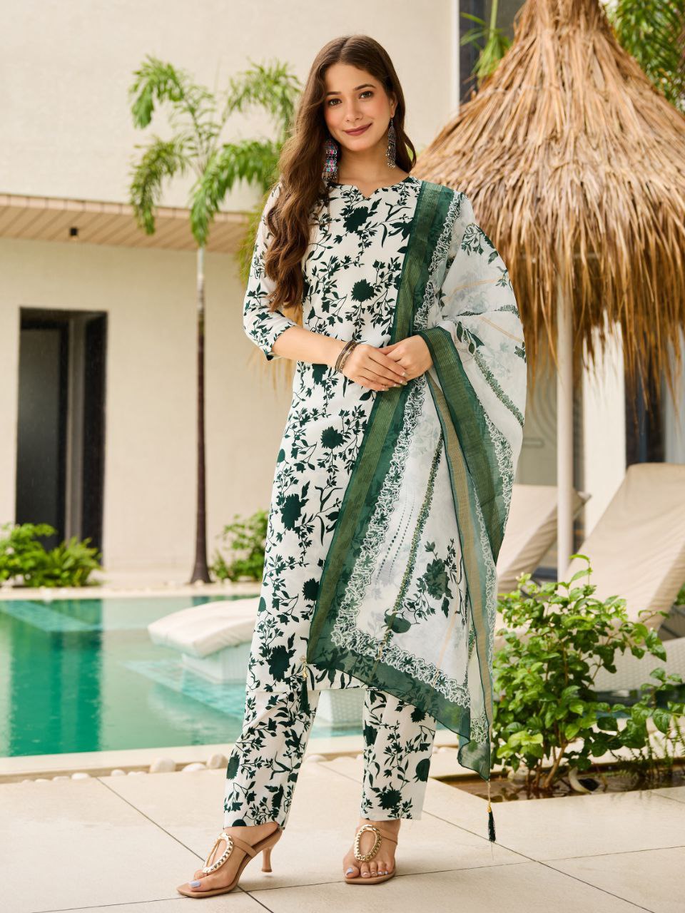 Women Floral Printed Kurta with Trouser & Dupatta