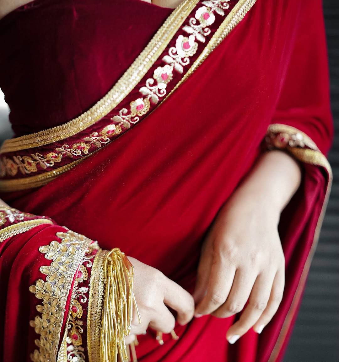 Velvet Saree with Embroidered Lavender Border & Unstitched Blouse
