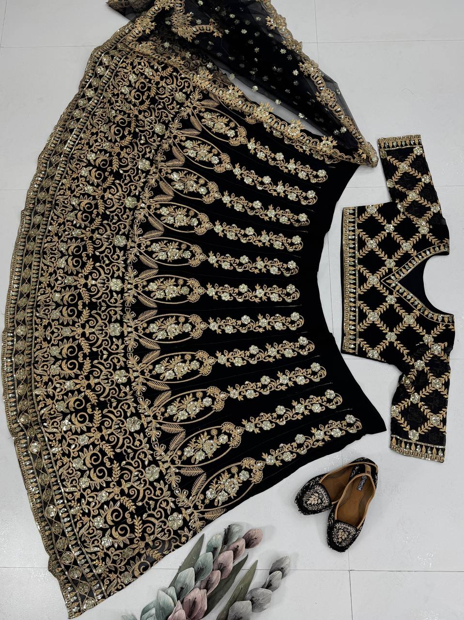 BRIDAL WEAR HEAVY EMBROIDERY CHINE SEQUENCE &amp; HAND WORK LEHENGAS WITH DUPATTA SET*