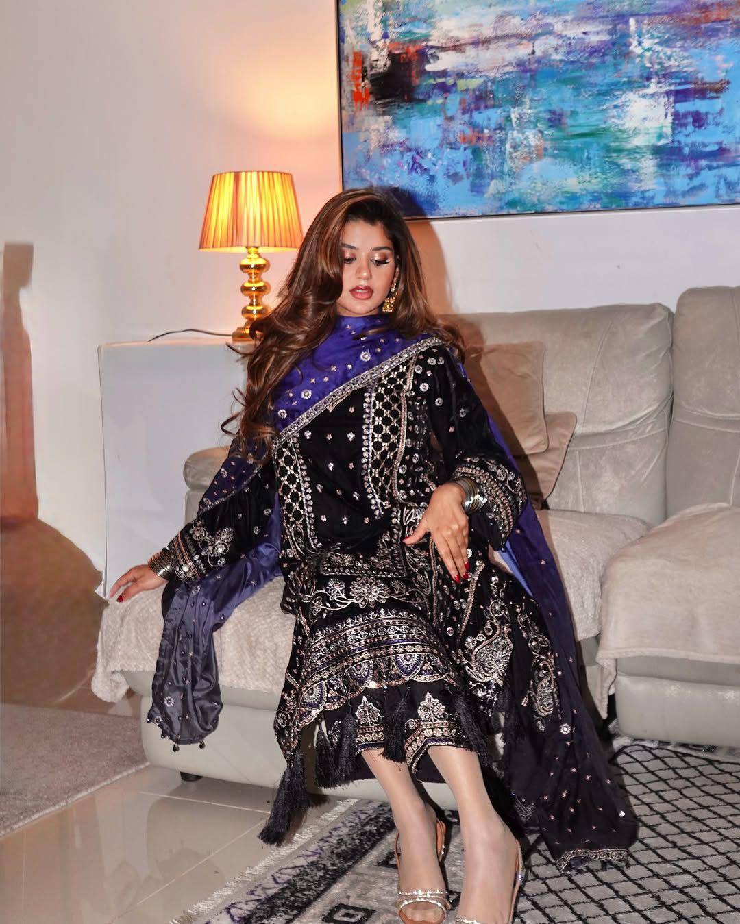 LAUNCHED VELVET KURTI-PLAZZO SET