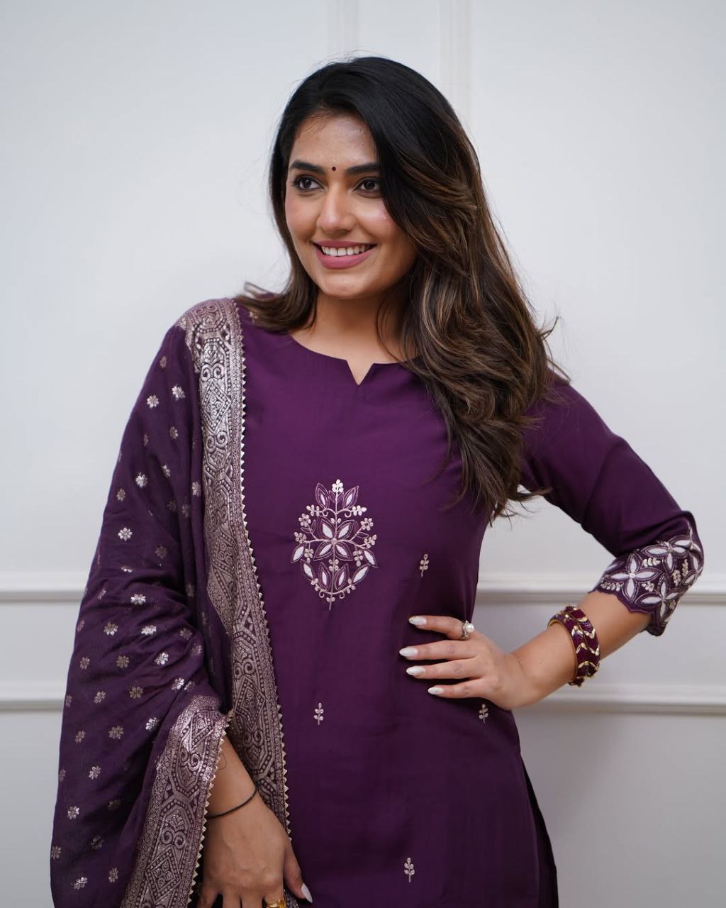 Rangrasa Women Embroidered Straight Kurta Set