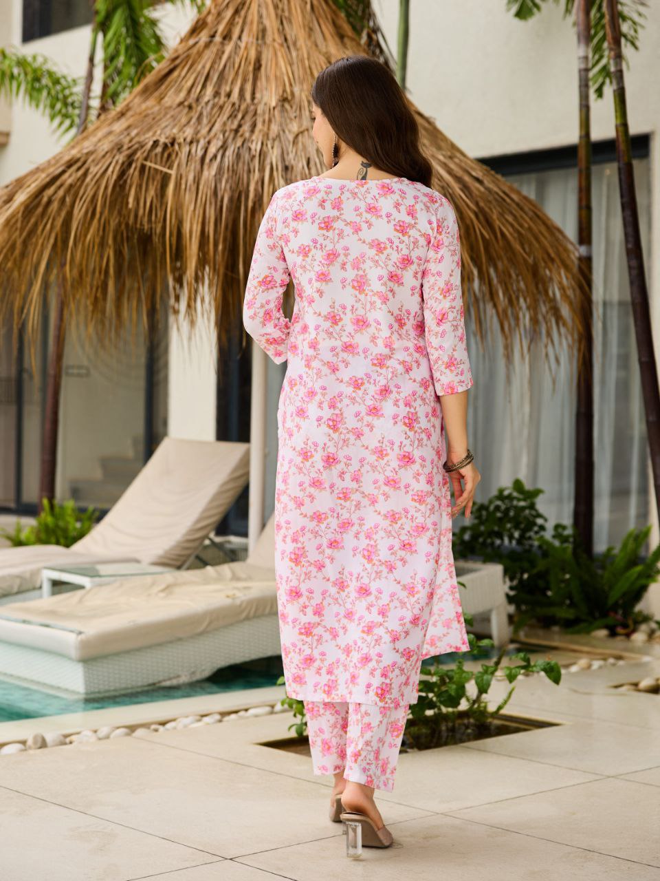 Women Floral Printed Kurta with Trousers & Floral Dupatta