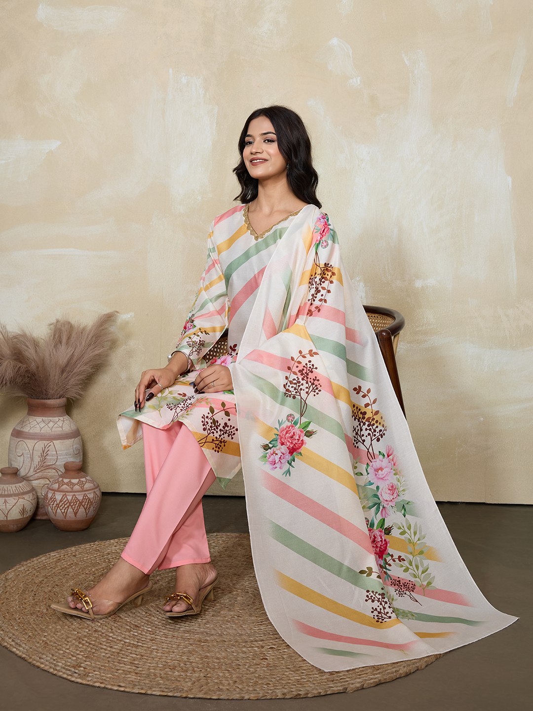 Suzuki Floral Printed V-Neck Straight Kurta With Trousers & Dupatta