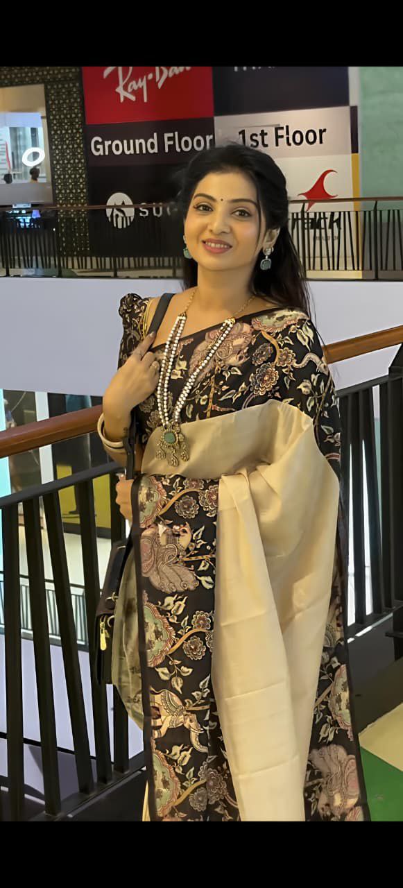 Heavy Handloom Tussar Silk Saree with Gajraj Chitrakala Digital Print & Blouse